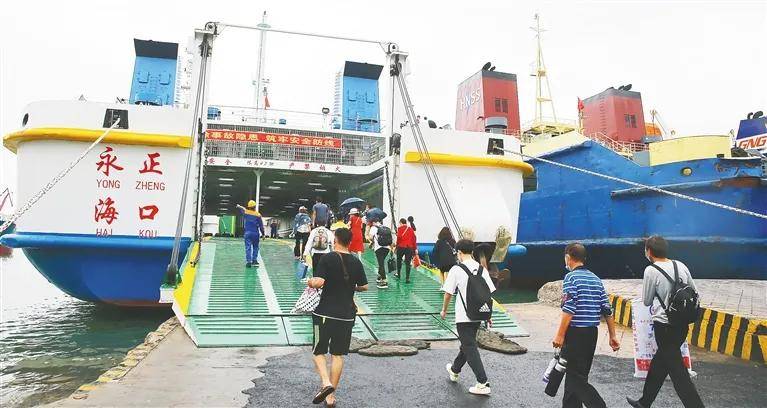 海南旅游市场火热，今年前十月进港旅客数量显著增长