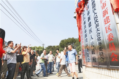 江西省新建区政协助力油菜种植产业蓬勃发展，全区油菜种植面积达16万亩，产业蓬勃发展势头强劲